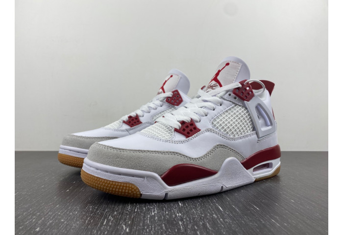 Nike SB x Air Jordan 4 customize