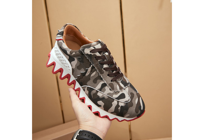 CHRISTIAN LOUBOUT1N Loubishark man (CUSTOMIZE)