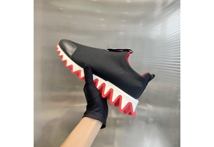 CHRISTIAN LOUBOUT1N Loubishark man (CUSTOMIZE)