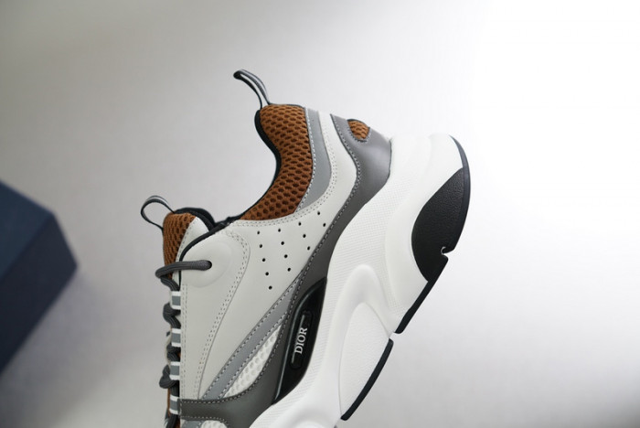 d1or b22 sneaker