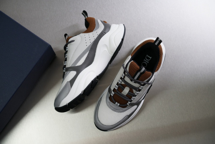 d1or b22 sneaker
