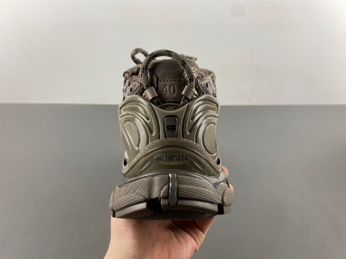 BLCG RUNNER SNEAKER