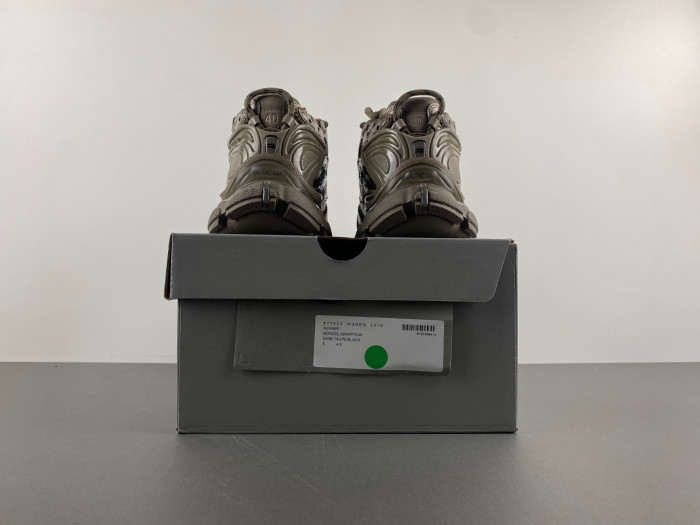 BLCG RUNNER SNEAKER