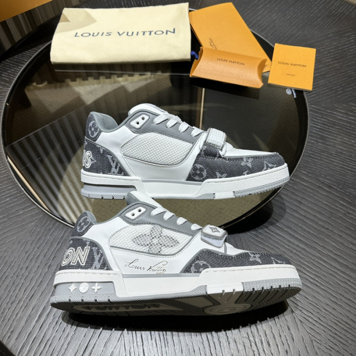 LOU1VTON SNEAKER
