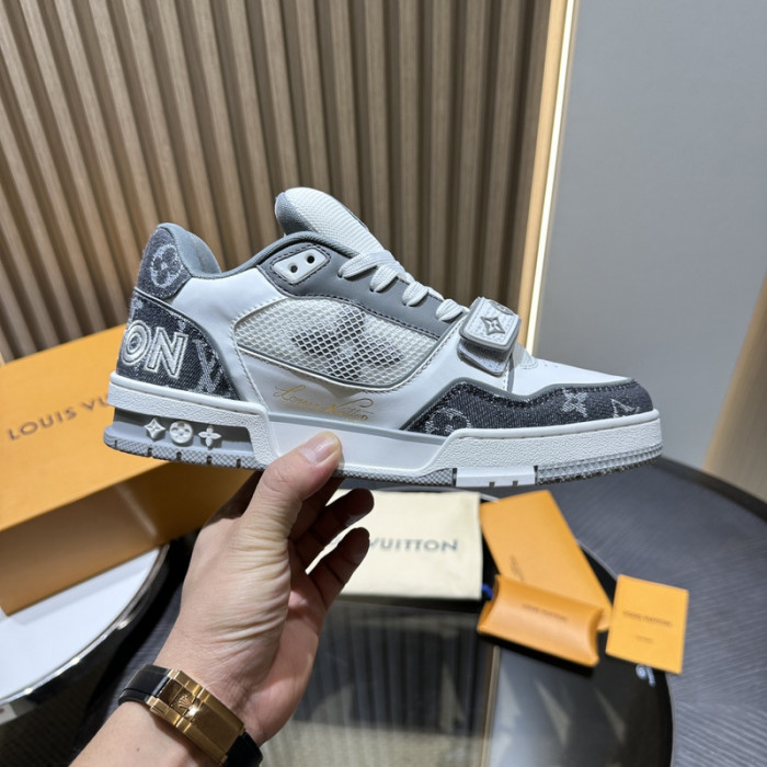 LOU1VTON SNEAKER
