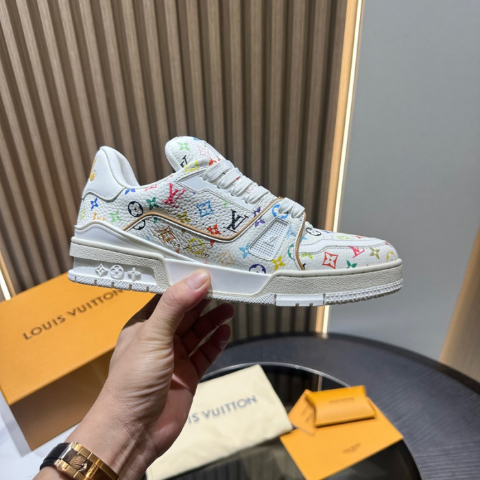 LOU1VTON SNEAKER