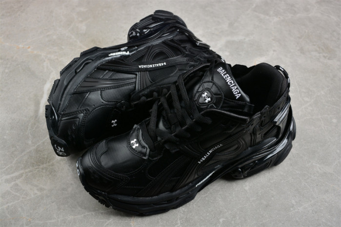 BLCG RUNNER SNEAKER