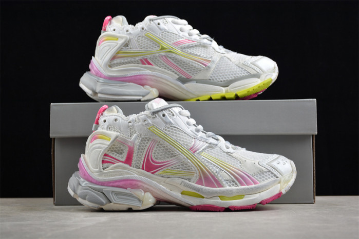 BLCG RUNNER SNEAKER