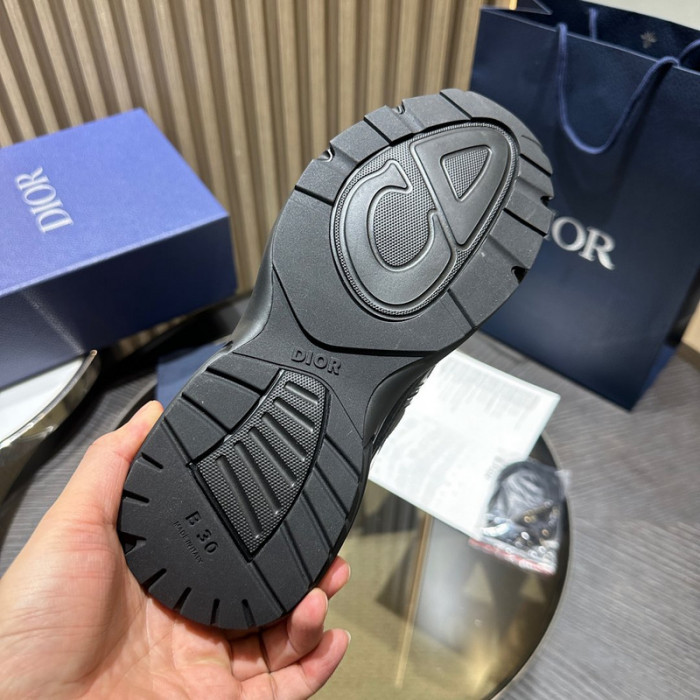 D1OR B30 SNEAKER