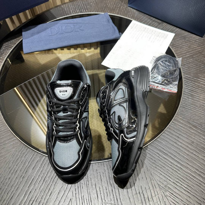 D1OR B30 SNEAKER
