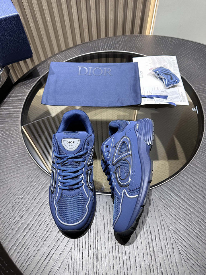 D1OR B30 SNEAKER