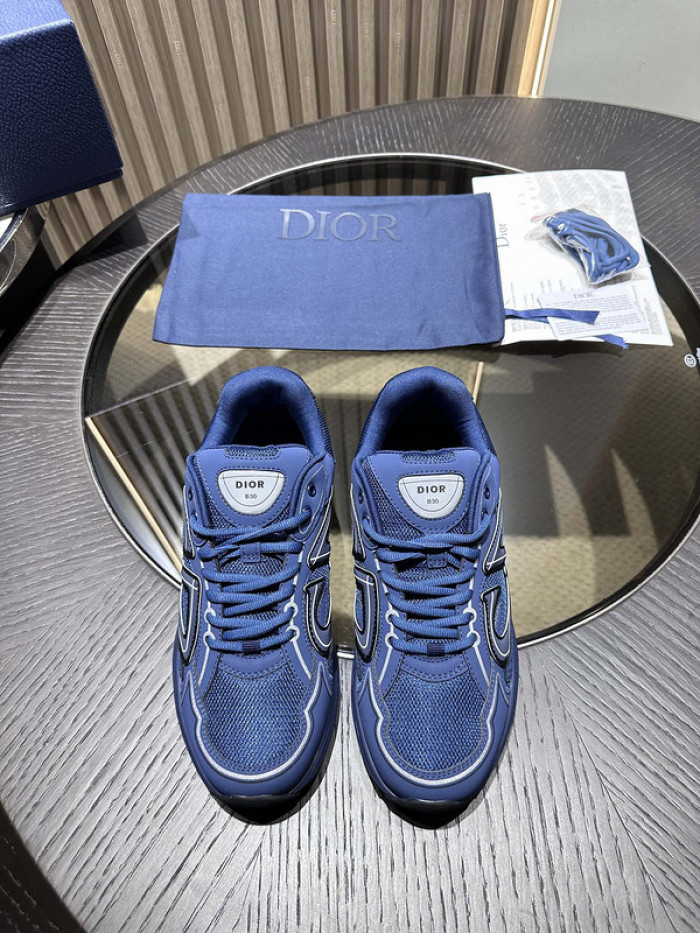 D1OR B30 SNEAKER