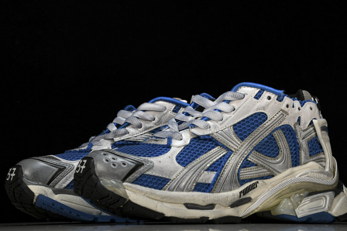 BLCG RUNNER SNEAKER