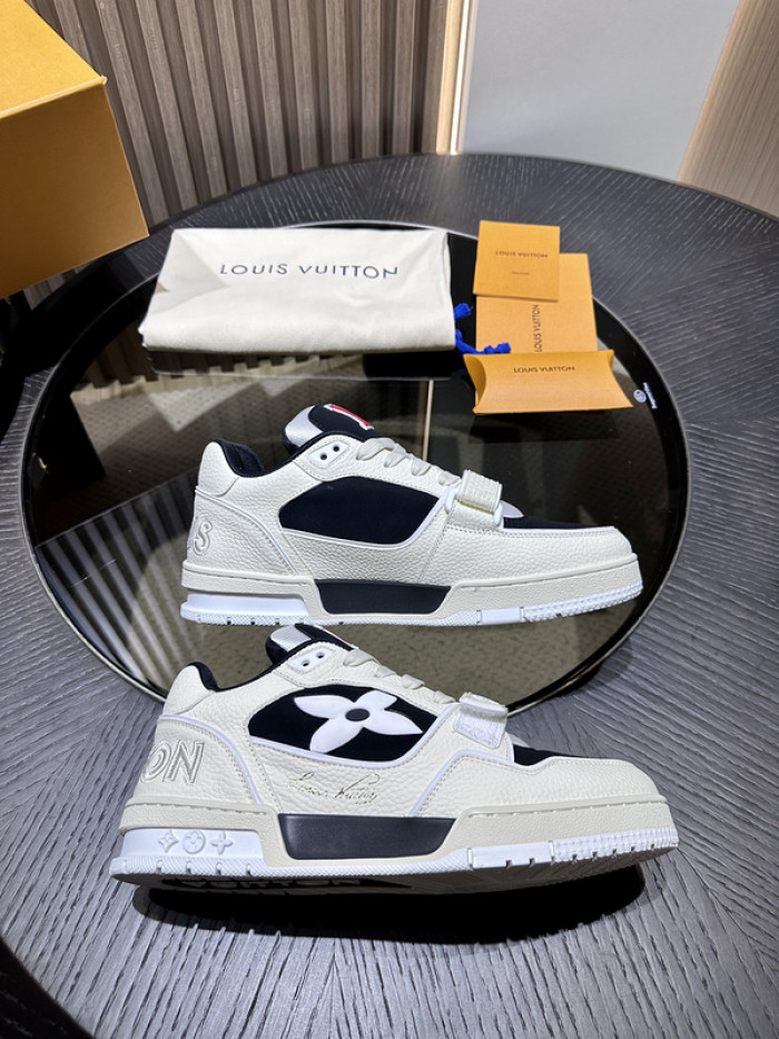 LOU1VTON SNEAKER
