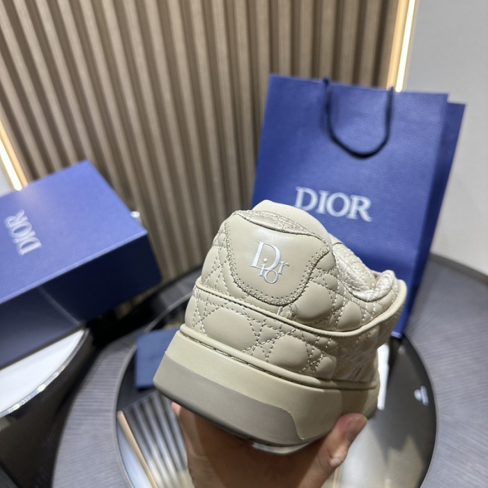 D1OR B9s SNEAKER