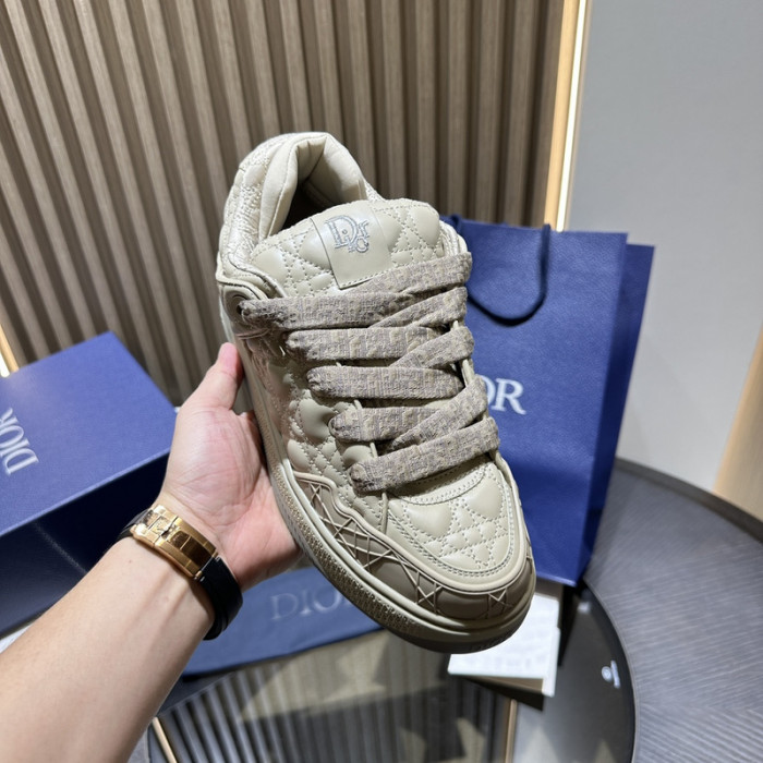 D1OR B9s SNEAKER