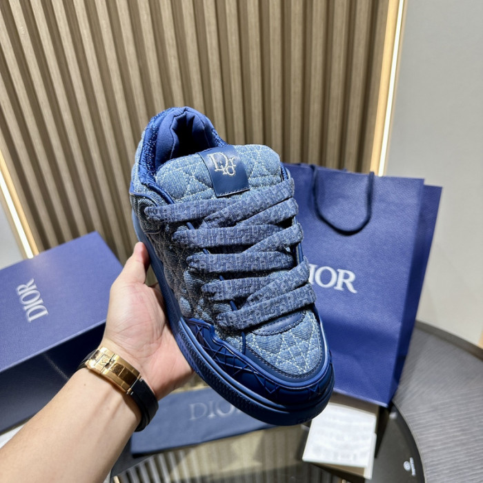 D1OR B9s SNEAKER