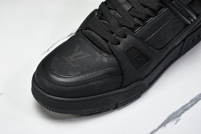 LOU1VTON SNEAKER