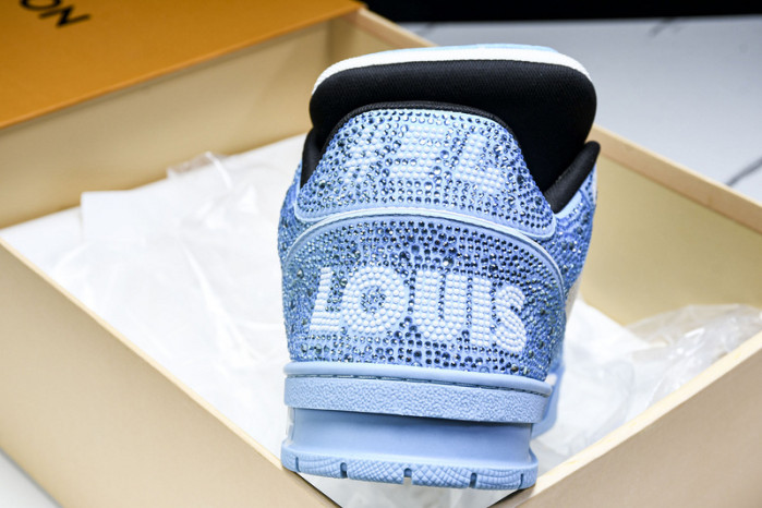 LOU1VTON SNEAKER
