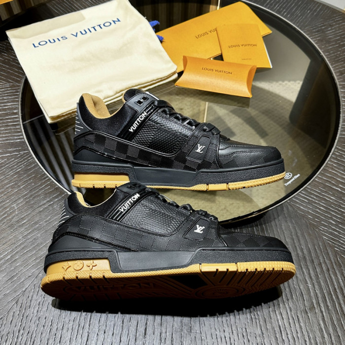 LOU1VTON SNEAKER
