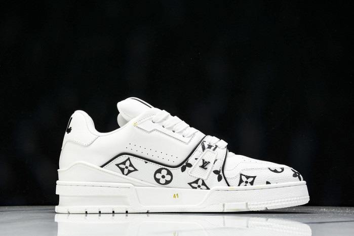 LOU1VTON SNEAKER