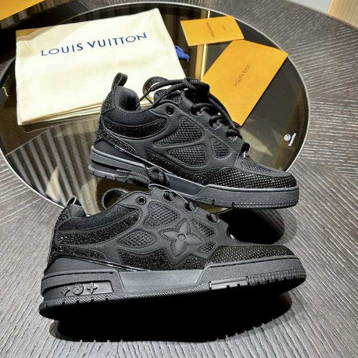 LOU1VTON SNEAKER