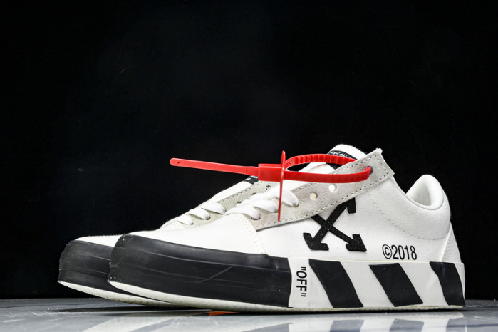 OFF-WHITE Canvas Sneaker