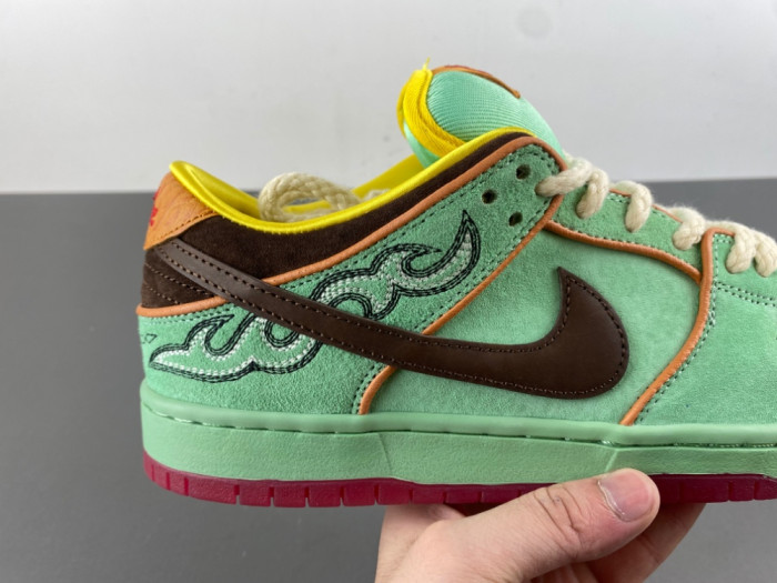 Nike SB Dunk Low Rodeo Tourmaline