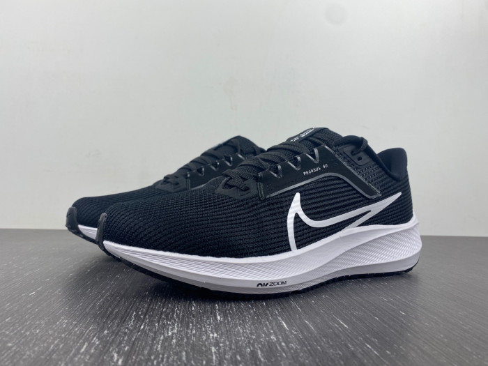 nike air zoom pegasus 40 wide