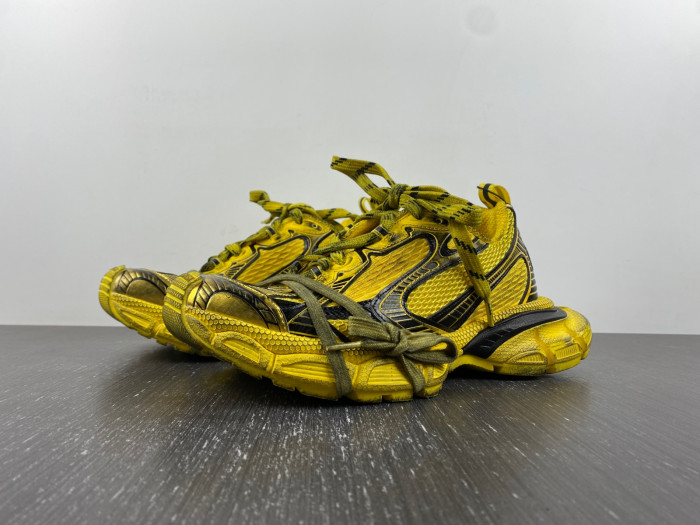 blc* 3xl sneaker