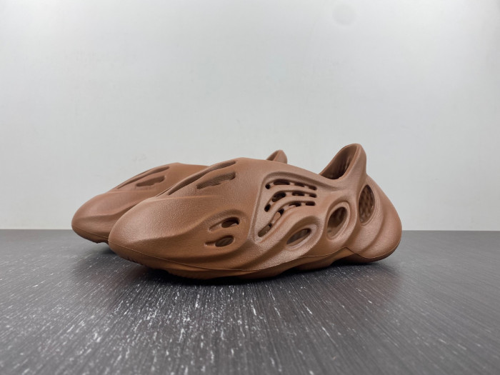 adidas Yeezy Foam RNNR Flax - HP5335