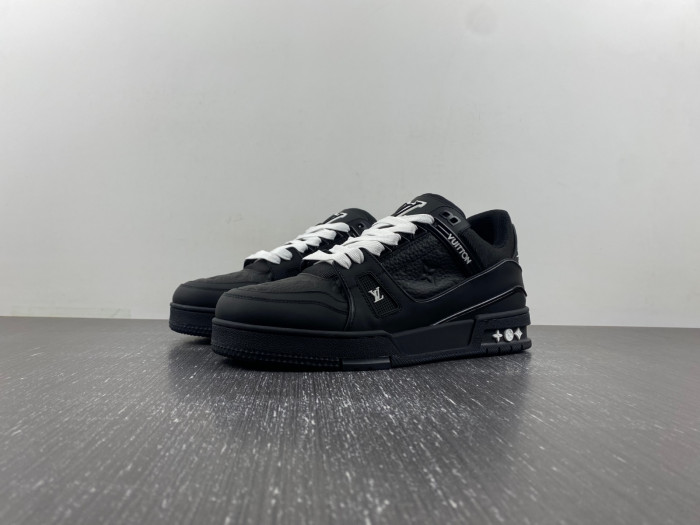 lou1vton trainer
