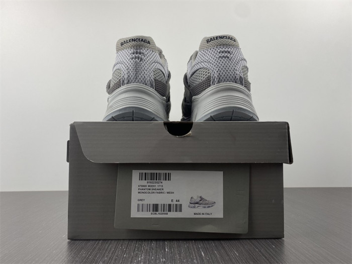 blc* phantom sneaker