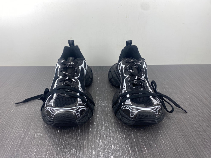 blc* 3xl sneaker