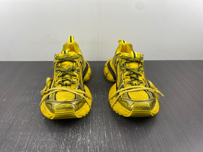 blc* 3xl sneaker