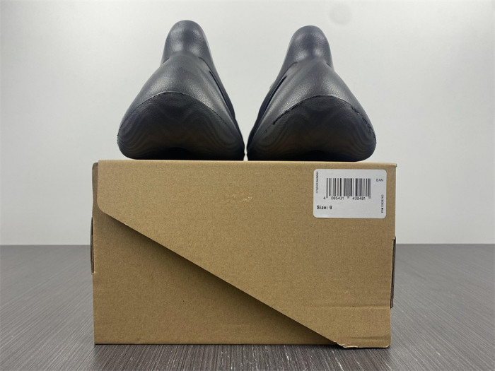 Adidas Yeezy Foam RNR Onyx - HP8739