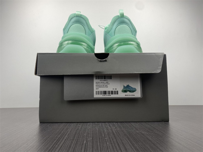 blc* triple s trainer
