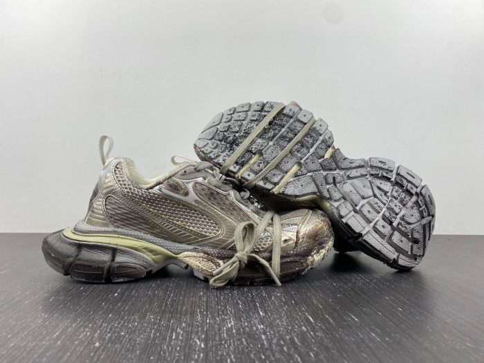 blc* 3xl sneaker