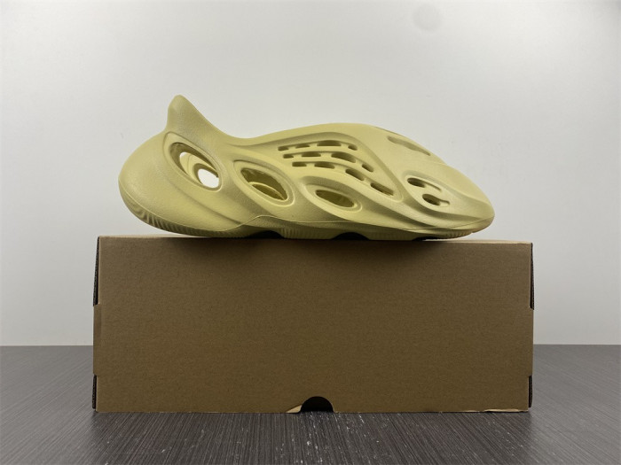 Adidas Yeezy Foam Runner Sulfur - GV6775