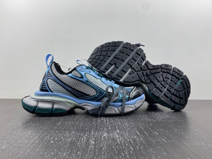blc* 3xl sneaker