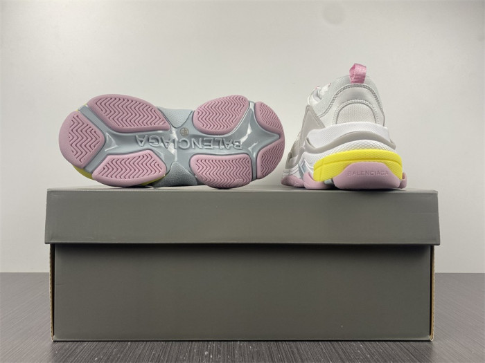 blc* triple s trainer