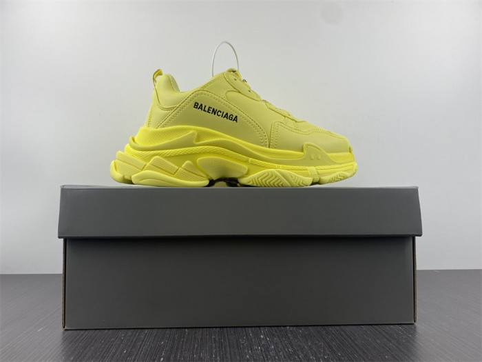 blc* triple s trainer