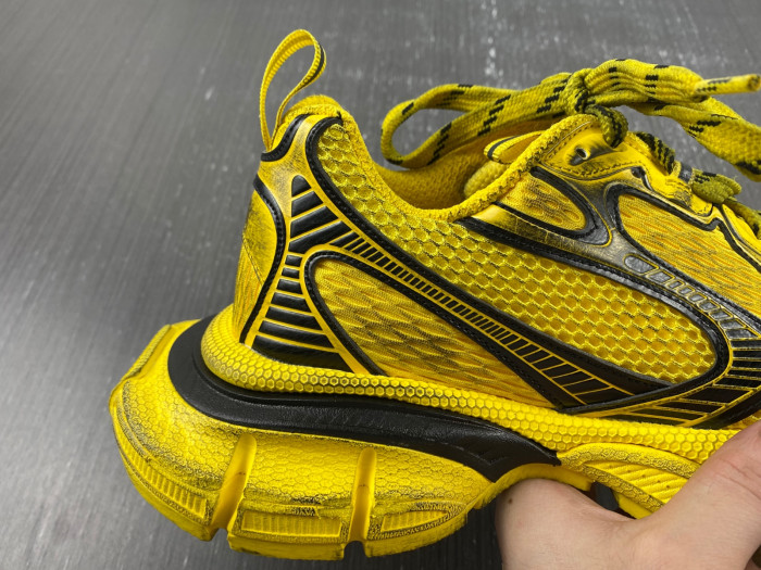 blc* 3xl sneaker