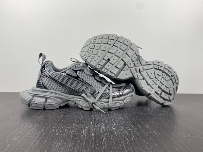 blc* 3xl sneaker