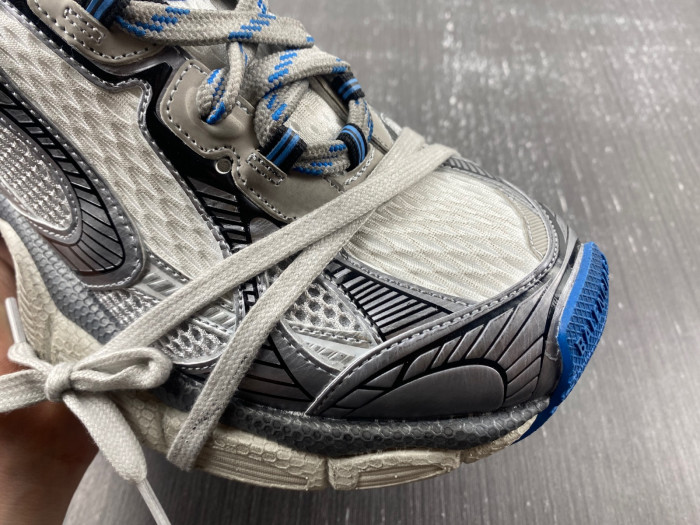 blc* 3xl sneaker