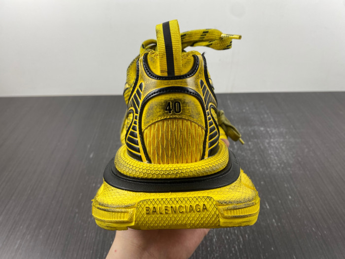 blc* 3xl sneaker