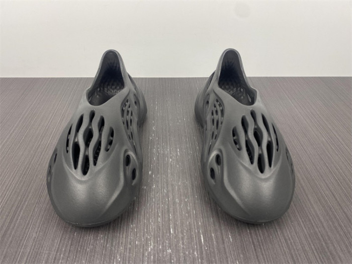 Adidas Yeezy Foam RNR Onyx - HP8739