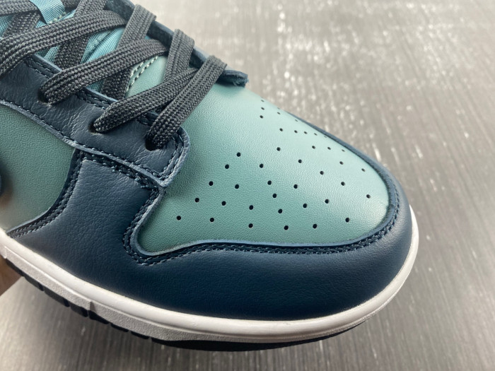 nike dunk low "armory navy" dr9705-300