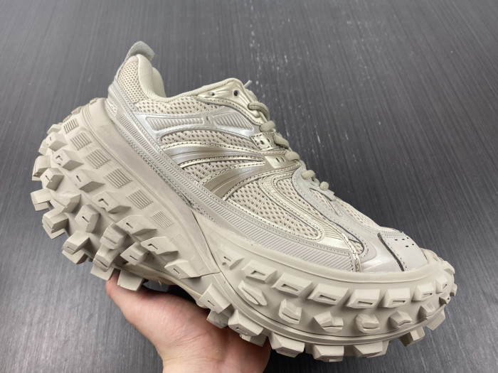 blc* defender sneaker