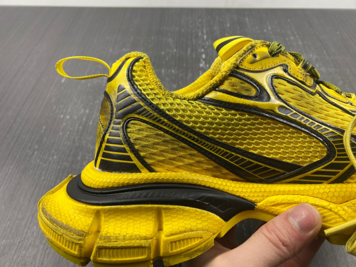 blc* 3xl sneaker